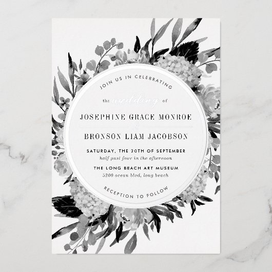 シルバーブラックとホワイトウォーターの色のフローラ結婚ズ 箔招待状 (正面)
