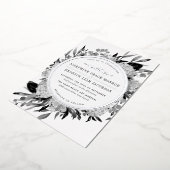 シルバーブラックとホワイトウォーターの色のフローラ結婚ズ 箔招待状 (回転した状態)