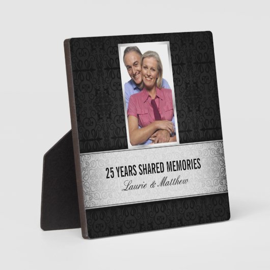 シルバーブラックダマスク写真枠25周年記念 フォトプラーク (正面)