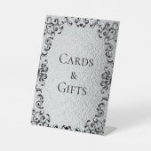 シルバーブラック渦巻きゴシッ結婚クス 台座サイン (正面)