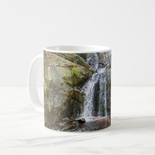 シルバーベイルの滝の静けさ コーヒーマグカップ (正面左)