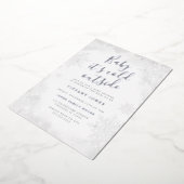 シルバーベビー外は冷たいベビーシャワー 箔招待状 (回転した状態)