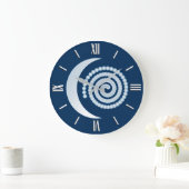 シルバームーンスパイラルダークブルー ラージ壁時計 (ホーム)