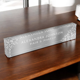 シルバーモダングリッタースパークルヘアメイクアップ デスクネームプレート