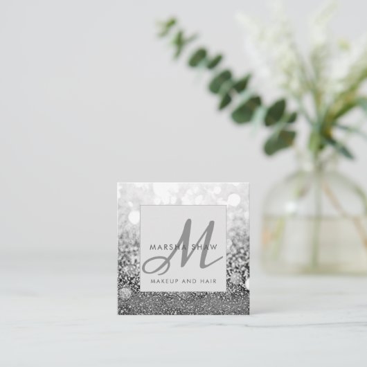 シルバーモダングリッターメイクアップアーティストヘアサロン スクエア名刺 (スタンド正面)
