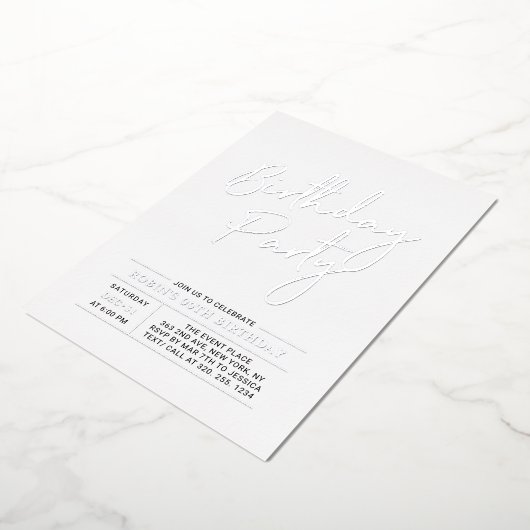 シルバーモダンブラシ台本アダルトバースデーパーティー 箔招待状 (回転した状態)