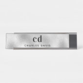 シルバーモノグラムイニシャルミニマルモダンリスト デスクネームプレート (正面)