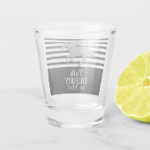 シルバーレースホースにダービーを話す ショットグラス (裏面)