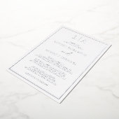 シルバー箔押しモノグラムの縁取り ミニマリスト 結婚式 箔招待状 (回転した状態)