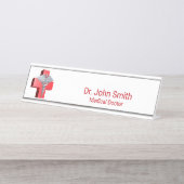 シルバー3Dカドゥセウス医療クロスレッド デスクネームプレート (正面)