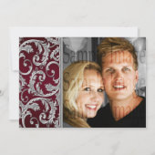 シルバー·バーガンディ·マルーン·フローラ旋回婚約 招待状 (裏面)