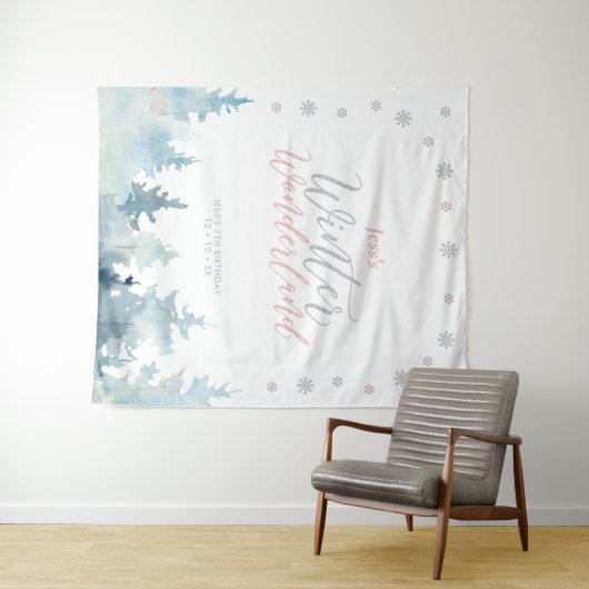 シルバー＆ピンクのウィンター ワンダーランド 子供の誕生日 タペストリー (インサイチュ(横))