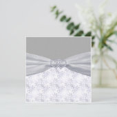 シルバー・ホワイト・スター・スノーフレークのウェディング 招待状 (スタンド正面)