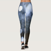 シルバー、白い《写真》ぼけ味の夜の背景。 レギンス (裏面)