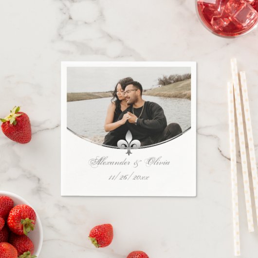 シルバー(紋章の)フラ・ダ・リ結婚写真のナプキンス スタンダードカクテルナプキン (インサイチュ)