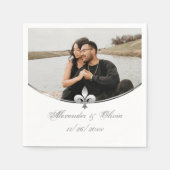 シルバー（紋章の）フラ・ダ・リ結婚写真のナプキンス スタンダードカクテルナプキン (正面)