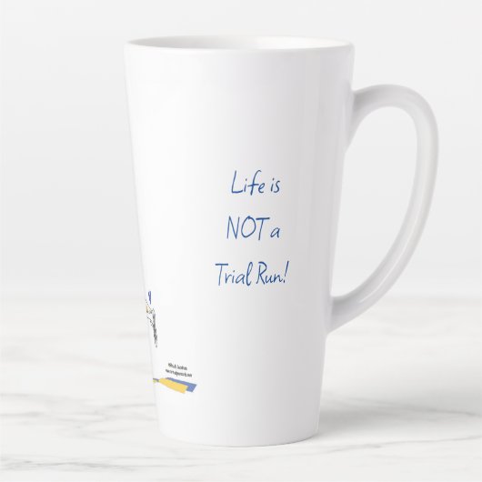 「シルヴィ」の人生は裁判の走ラテマグではない カフェラテマグ (右)