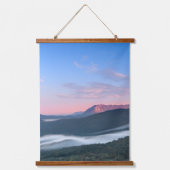 シレンタバーからナノスの美しい日の出の眺め 吊り下げ型タペストリー (正面)