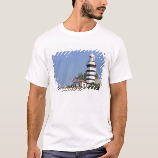 シレ灯台、イスタンブール、トルコ Tシャツ (正面)