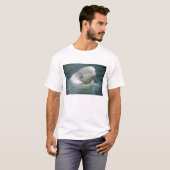 シロイルカ、Delphinapterus leucas) Tシャツ (正面フル)