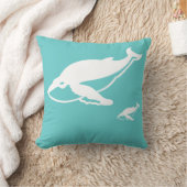 シロザトウクジラのティール(緑がかった色)青 クッション (ブランケット)