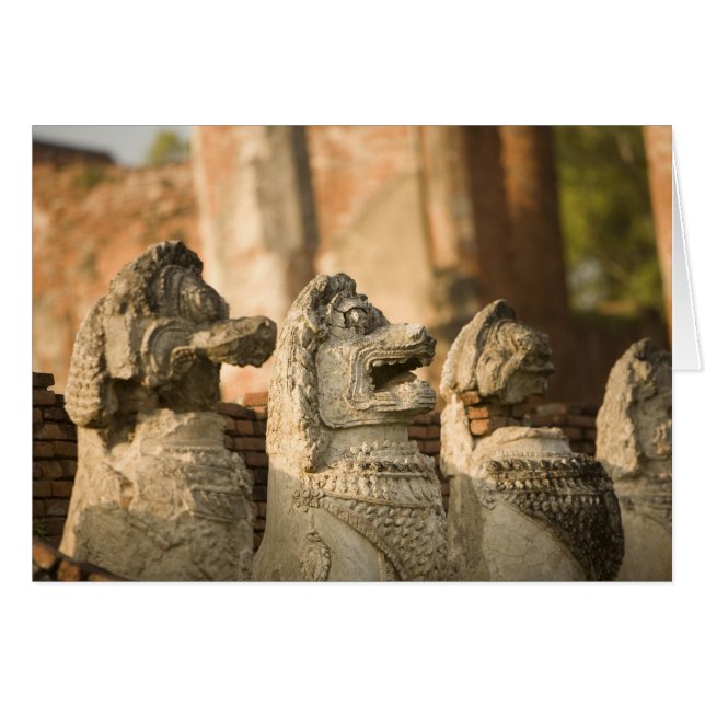 シンガットワットタミカラト (正面横)