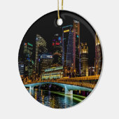 シンガポールのスカイライン、ナイトライト セラミックオーナメント (左)