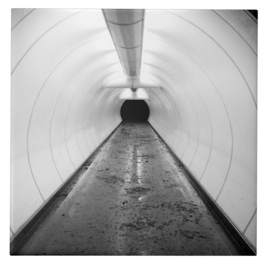 シンガポール。〜に照らされた歩行者用トンネル タイル (正面)