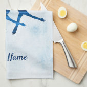 シンクロナイズドスケートで滑るタオルアラベスクブルー キッチンタオル (四つ折り)