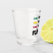 シンコおもしろいデマヨワンツースリーフロアテキーラ ショットグラス (左)