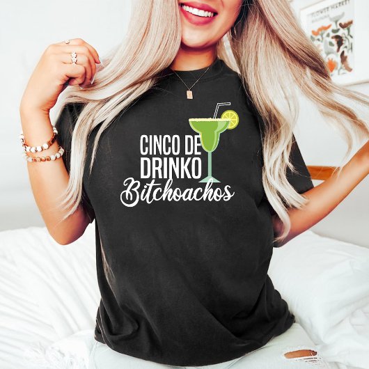 シンコデドリンコビットチャコス おもしろい| Cinco De Mayo Tシャツ