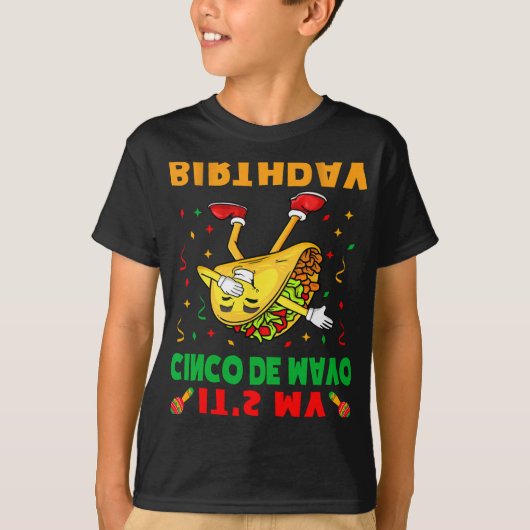 シンコ・デ・マヨ 誕生日 楽しい タコスパーティ キー Tシャツ (正面)