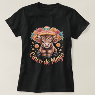 シンゴ・デ・マヨ・ハイランドカウ・キュート・フラワー・ソンブレロ・ミー Tシャツ