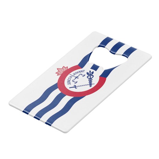 シンシナチのステンレスボトルオープナー国旗 クレジットカード栓抜き (正面アングル)