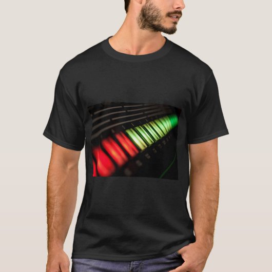 シンセサイザー コントロール ライト シックス Tシャツ (正面)