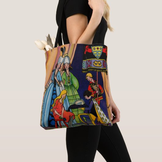 シンデレラ、王子、ガラスの靴 トートバッグ (クローズアップ)