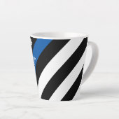 シンブルーライン警察旗モノグラム名 カフェラテマグ (右アングル)