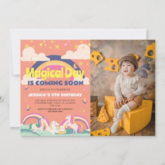 シンプルかわいい女の子フォトユニコーンファースト誕生日ベビー 招待状 (正面)