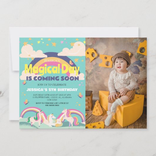 シンプルかわいい女の子フォトユニコーンファースト誕生日ベビー 招待状 (正面)