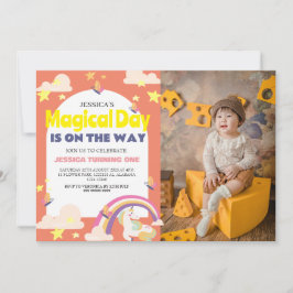 シンプルかわいい女の子フォトユニコーンファースト誕生日ベビー 招待状