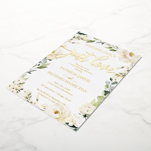 シンプルでおしゃれなウェディングホワイトクリームフラワーデザイン 箔招待状 (回転した状態)