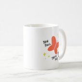 シンプルでかわいい朝の明るいオレンジ色の蝶の引用 コーヒーマグカップ (正面右)