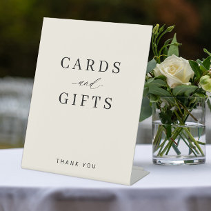 シンプルでエレガントなタイポグラフィのカードとギフト ウェディング 台座サイン