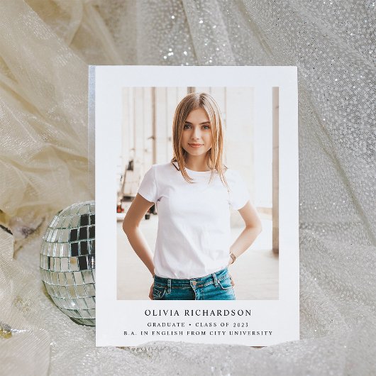 シンプルでエレガントなテキストと写真 | 2023年卒業 招待状