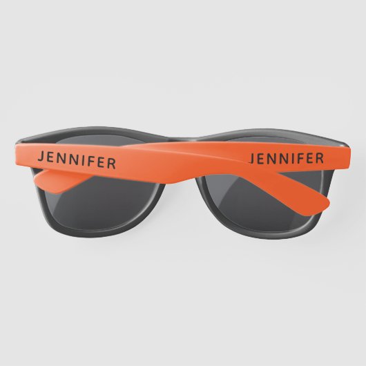 シンプルでエレガントなホワイト カスタマイズ名 サングラス (裏面)