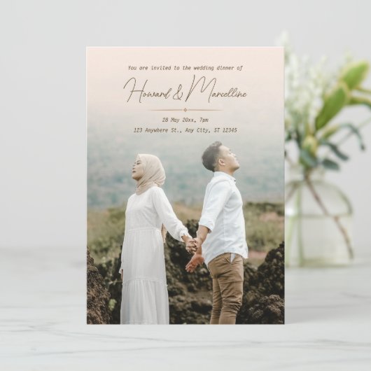 シンプルでエレガントなモダンな結婚式のディナー+写真 招待状 (スタンド正面)