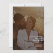 シンプルでエレガントな2枚の写真がおしゃれな白黒の結婚式 招待状 (正面)