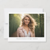 シンプルでタイムレスな2枚の写真を使った卒業招待状 招待状 (裏面)