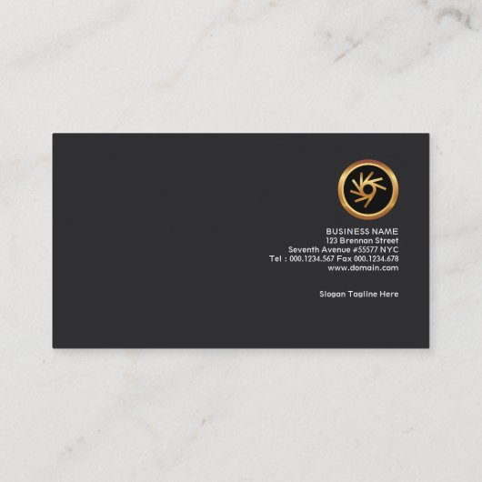 シンプルで明白な縦の赤のストライプの総務部長 名刺 (裏面)