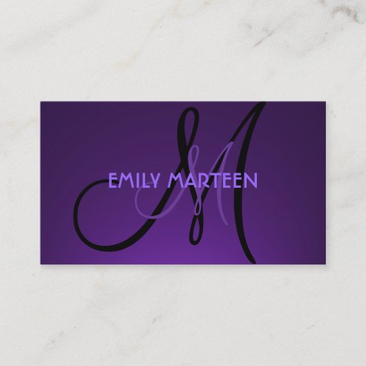 シンプルで暗い紫色のカスタムなモノグラムカード 名刺 (正面)